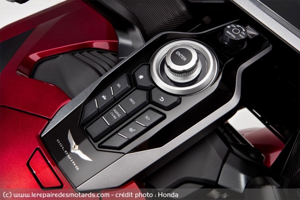 Console de la Honda GL1800 Gold Wing
