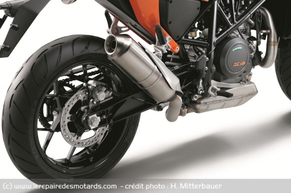 L'ABS Bosch 9M+ est accompagné d'un mode Supermoto sur la R