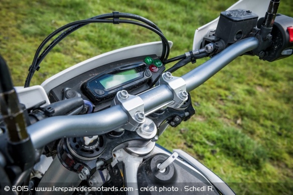 Husqvarna 701 Enduro - tés de fourche usinés Husqvarna 701 Enduro - tés de fourche usinés