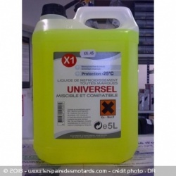 Bidon de liquide de refroidissement universel