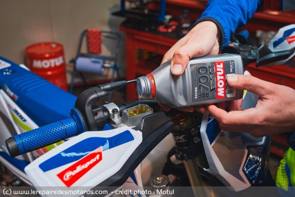 Remplissage de liquide de frein