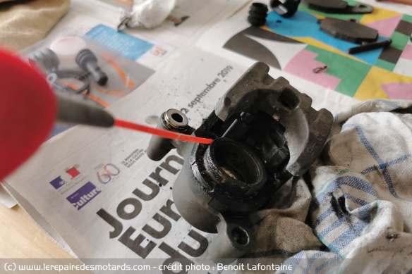 Extraction du piston au WD40