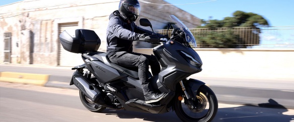 Essai maxi-scooter Honda ADV 350