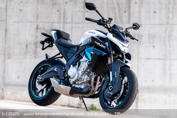 Le roadster CFMOTO 675 NK Le roadster CFMOTO 675 NK