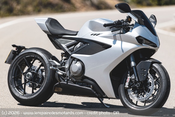 Essai de la sportive Norton Manx R