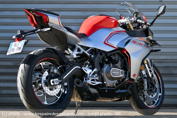 Sportive QJMOTOR SRK 421 RR