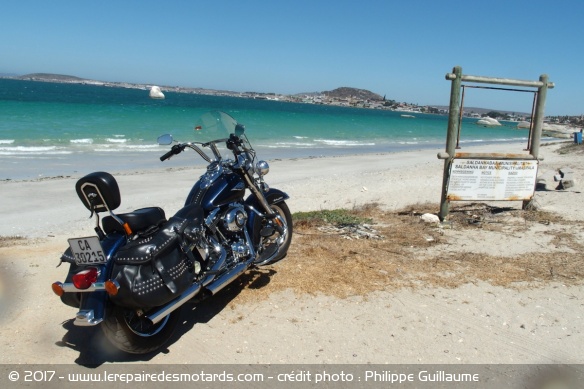 Afrique du Sud : la Harley Heritage face à Saldanha Bay