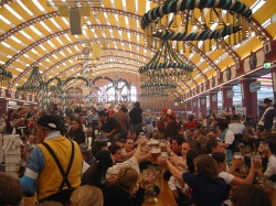 Oktober Fest à Munich (Photo : Andreas Steinhoff)