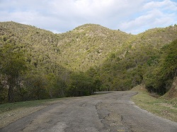 La Granma Highway dans la Sierra Maestra - crédit photo : Óðinn