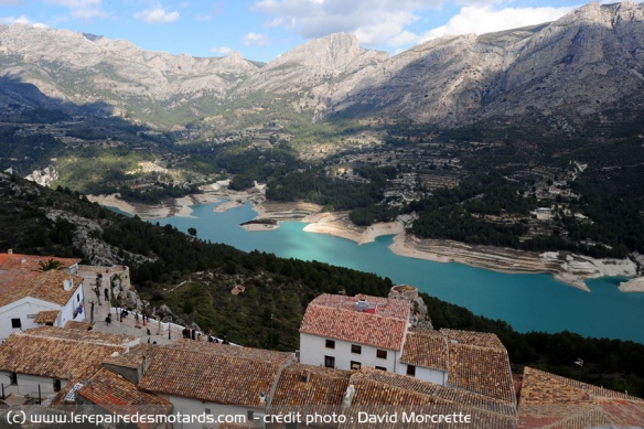 Le lac artificiel de Guadalest