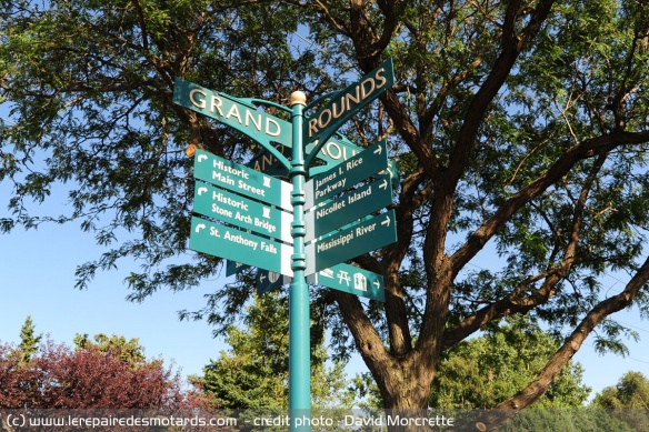 Panneau indicateur du Grand Round Scenic de Minneapolis
