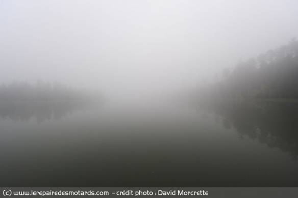 le lac Itasca dans la brume du matin