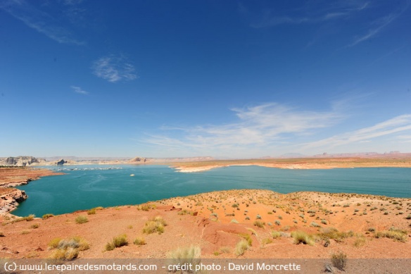Le Lac Powell vu du barrage de Glen Canyon