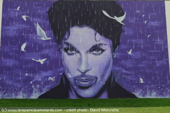 Mur peint de Prince à Chanhassen par l'artiste australien G Hoete