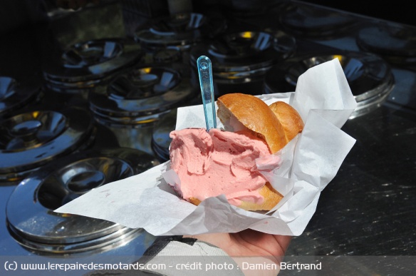 Spécialité locale : la brioche à la glace
