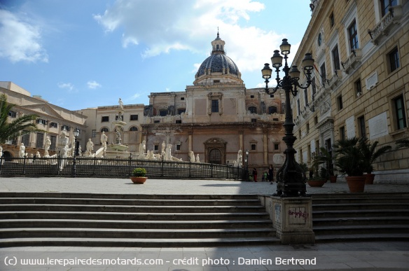 La Piazza de la Vergogna