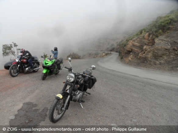 l'Atlas entre Agadir et Marrakech : pause dans le brouillard