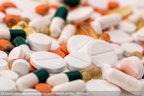 Les médicaments à prendre dans sa trousse à pharmacie en voyage