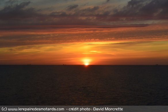 Coucher de soleil sur la mer baltique