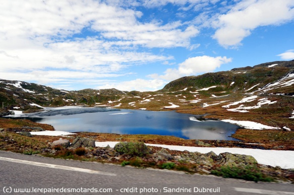 Lac sur le plateau le plus haut de la route 55