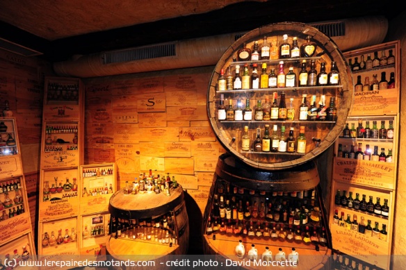 La section whisky à The mini Bottle Gallery