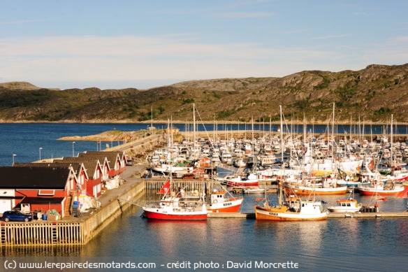 Port de pêche au lever du soleil