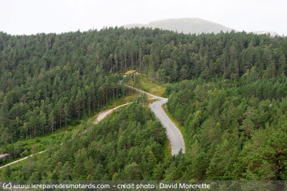 Route vers le Rocher de la Chaire