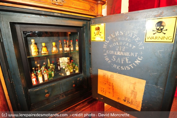 Les alcools interdits dont l'absinthe originale