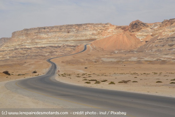 Oman : Code de la route Oman : Code de la route
