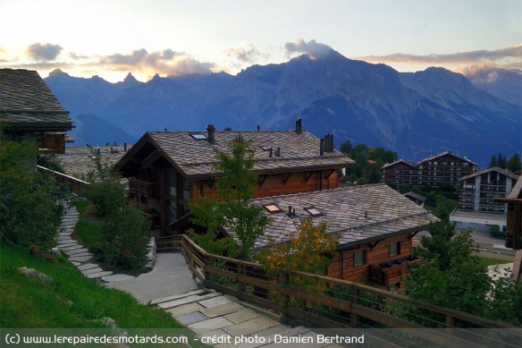 Bien que modernes, les chalets de Nendaz conserve une architecture traditionnelle