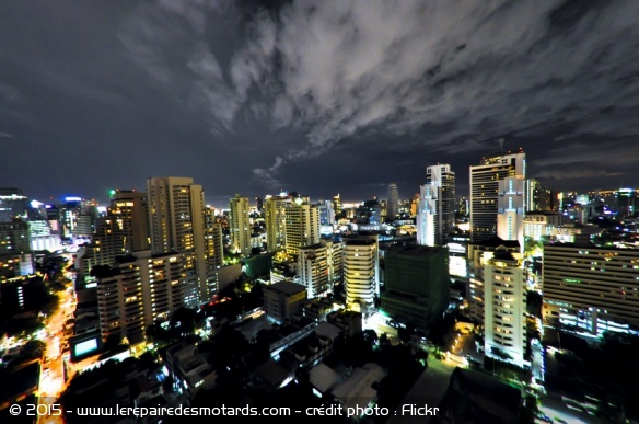 Vue panoramique de Bangkok la nuit