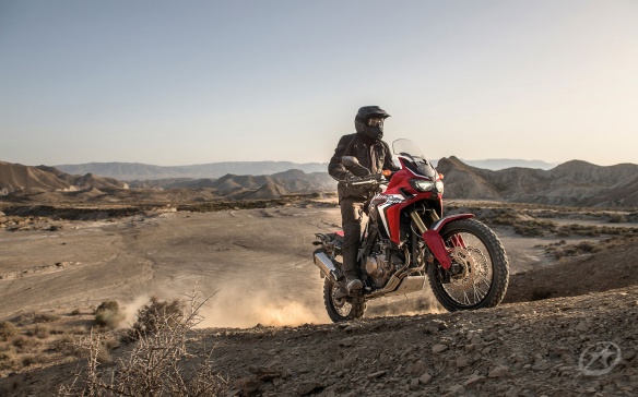 Trail des villes et des champs, l'Africa Twin renoue avec les origines du genre