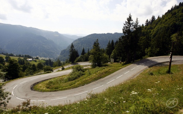 Envie d'une petite virée sur les routes des Alpes ?